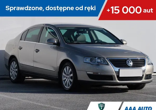 małopolskie Volkswagen Passat cena 14000 przebieg: 249470, rok produkcji 2005 z Bielsko-Biała